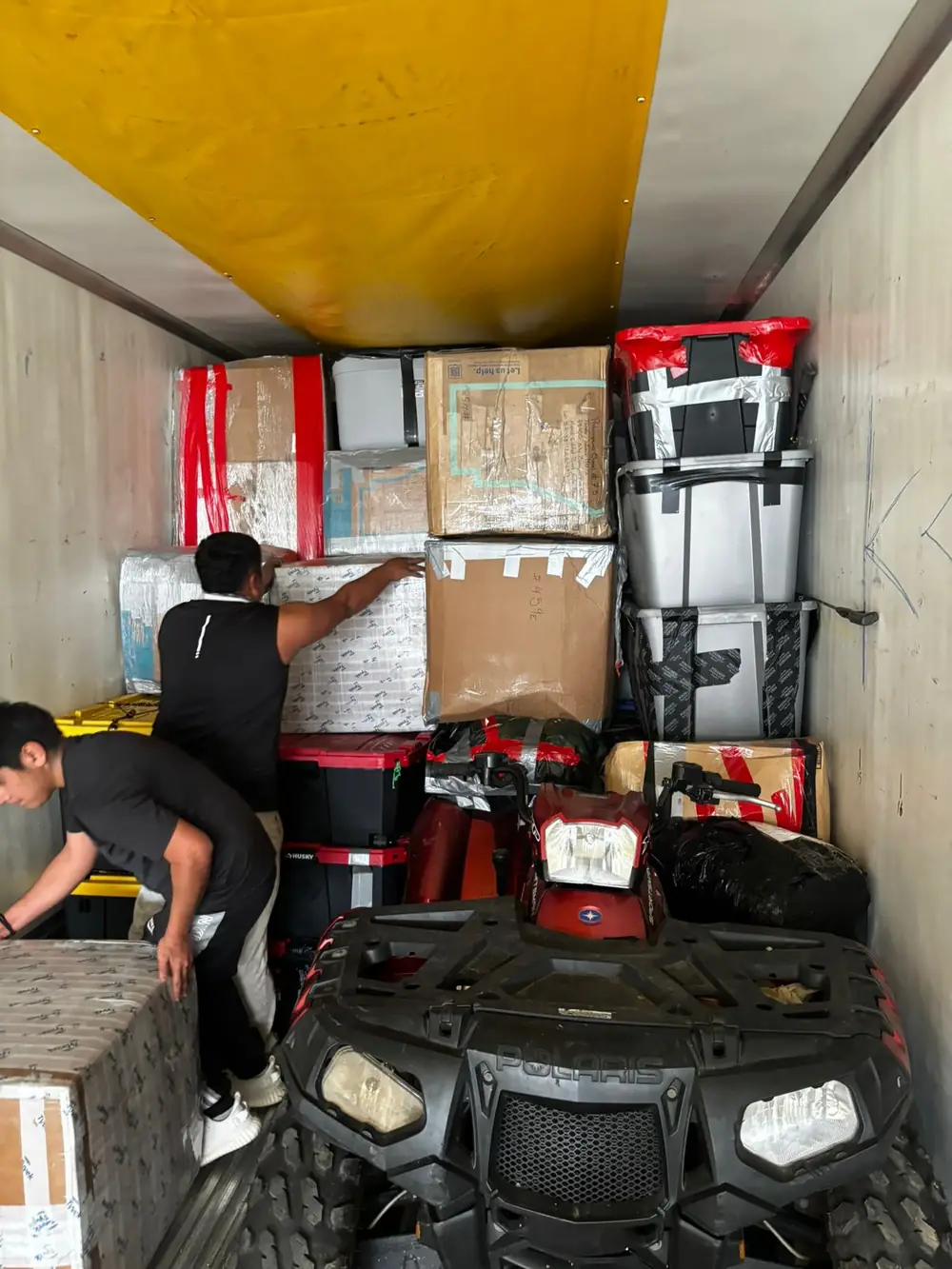 Carga de paquetes dentro de unidad
